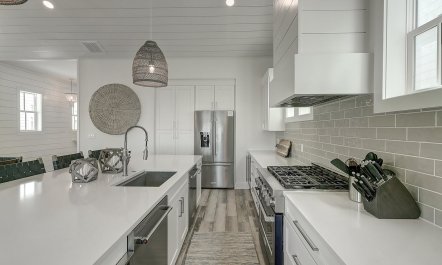 Above Horizon Reach 7