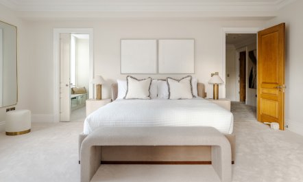 The Regal Quarters 5