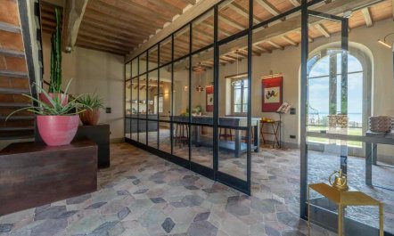 Lake Trasimeno Retreat 8