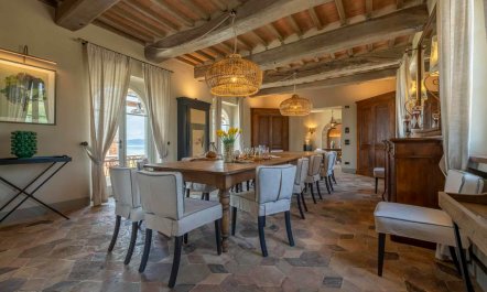 Lake Trasimeno Retreat 7