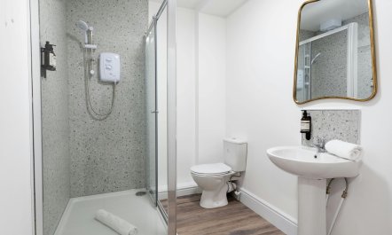 The Clifton Charmer 8