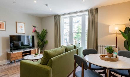 The Clifton Charmer 4