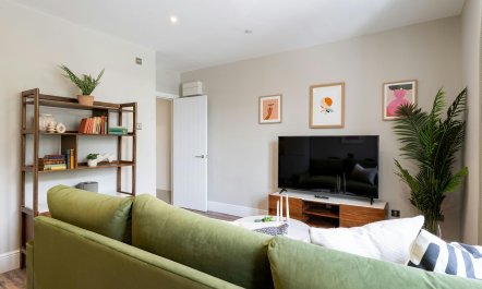 The Clifton Charmer 3