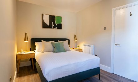 The Clifton Charmer 6