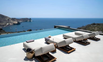 Grecian Dawn Embrace