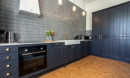 The Georgian Beauty 2