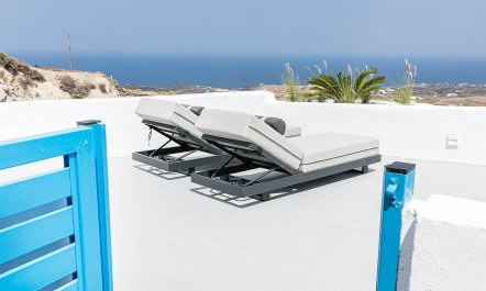 Christos Honeymoon Suite
