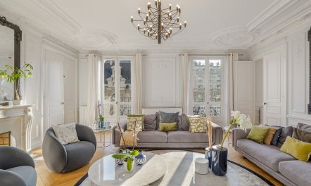 Luxe In Light
