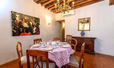 A Touch of Rome 1