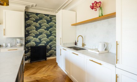 Paris Magenta 7