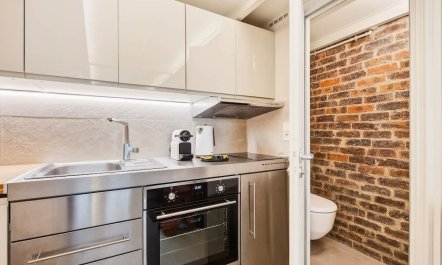 Le Marais Character 4