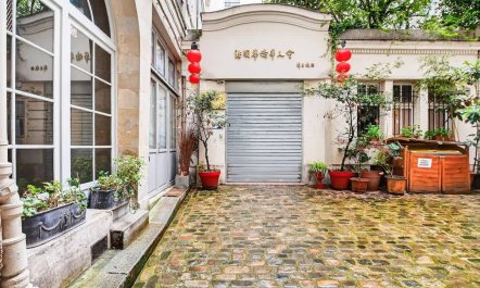 Le Marais Character 9