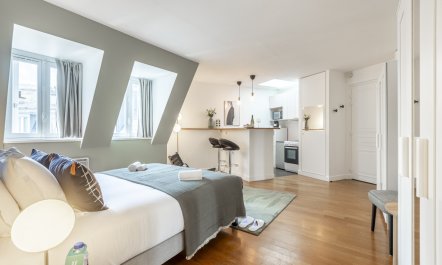 &Eacute;lys&eacute;es & Triomphe