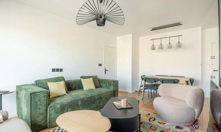Charm of Grenelle 5