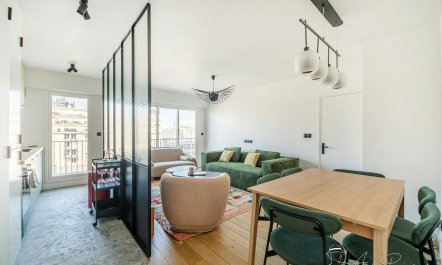 Charm of Grenelle 9