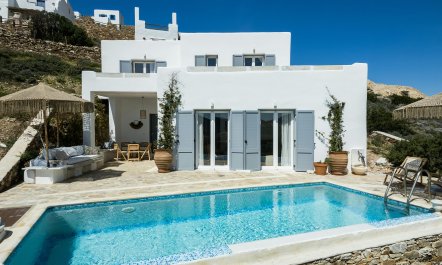 Sparkling Bay Vistas