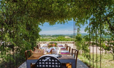 Charming Green Acre
