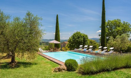 Charming Green Acre 1