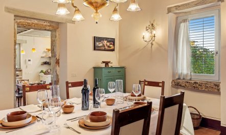 Charming Green Acre 9