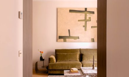 Parisian Street View 2