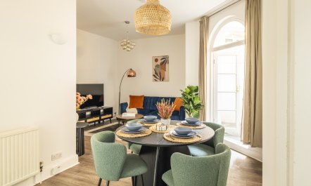 The Victorian Manor 5