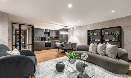 Front Row Edinburgh 4