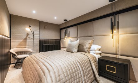 Front Row Edinburgh 8