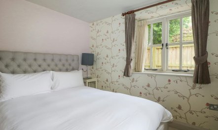 The Shooting Lodge 8