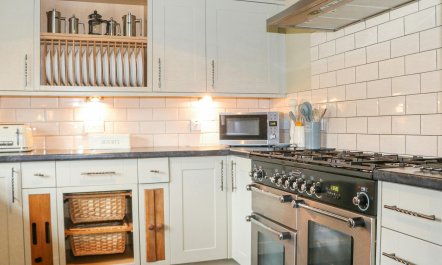 The Shooting Lodge 6