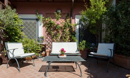 Roman Terrace Garden 2