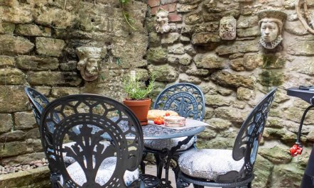 A Wiltshire Retreat 1