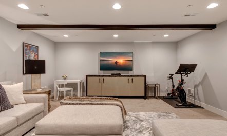 Mountain & Pine Vistas 7