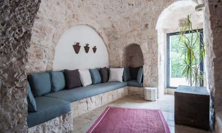 Ostuni Jewel 1