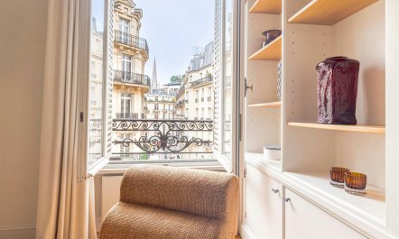 Elegant Avenue Living 2