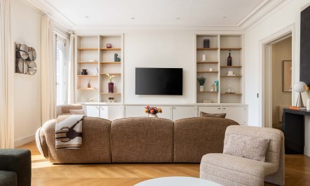 Elegant Avenue Living 5