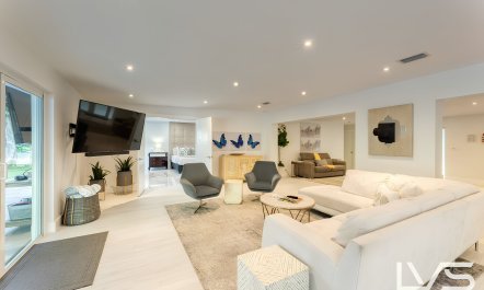 The Famous Celebrity 1