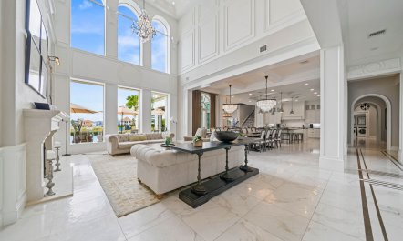 Emerald Oasis Haven​ 1