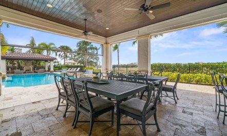 Emerald Oasis Haven​ 6