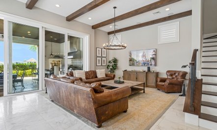 Emerald Oasis Haven​ 9