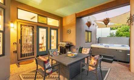 Red Rock Retreat 4