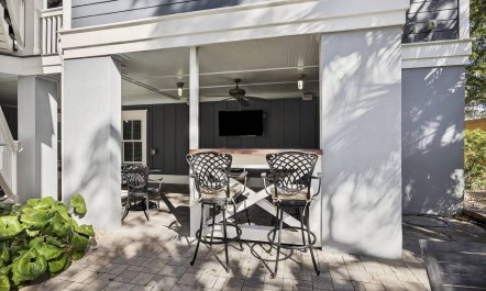 Coastal Comfort Embrace 8