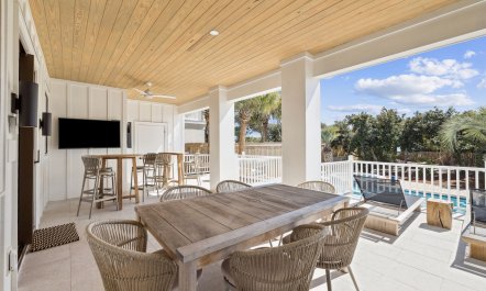 Twin Oaks Place 4