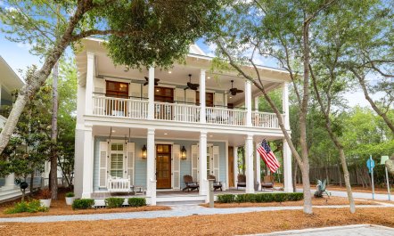 Waterside Welcome