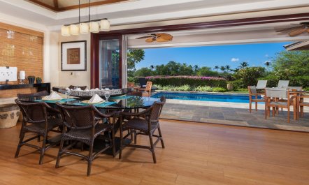 Lanai Living 8