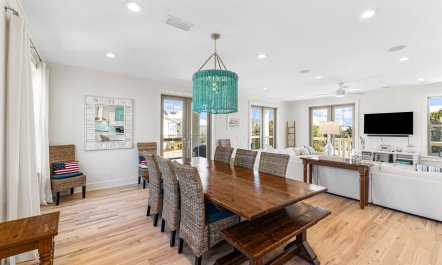 Azure Breeze Manor 9