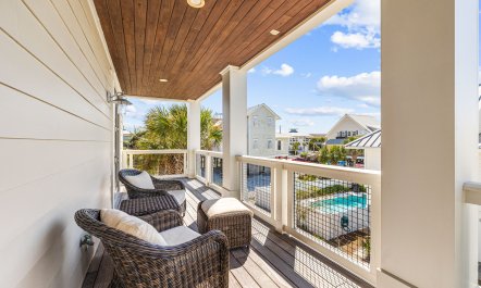 Azure Breeze Manor 3