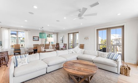 Azure Breeze Manor 7