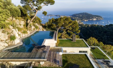 Golden Hill Riviera