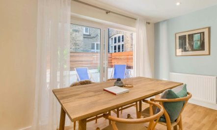South Kensington Living 3