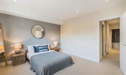 South Kensington Living 8